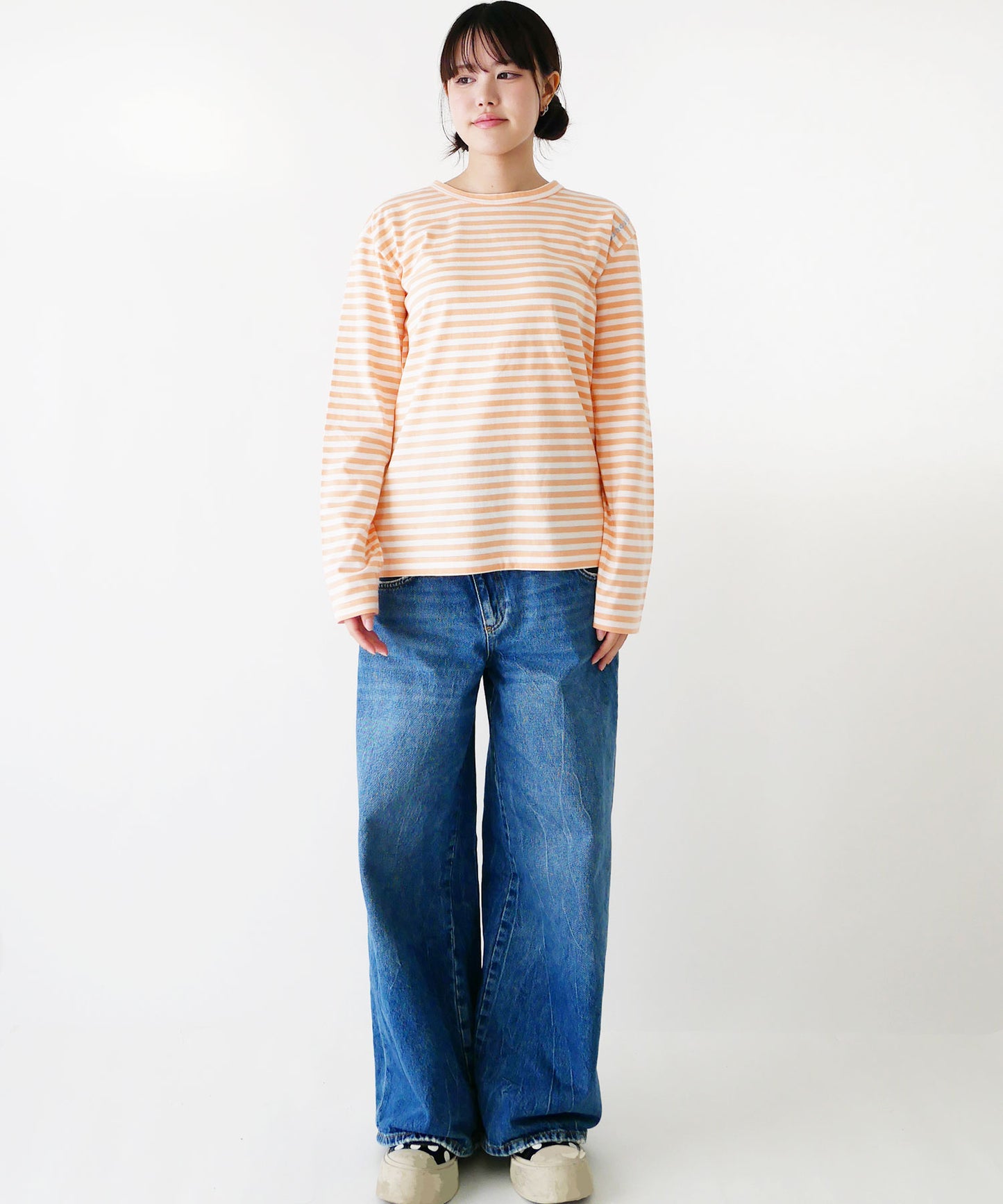 刺繍入り天竺ボーダー長袖Tシャツ(ユニセックス)