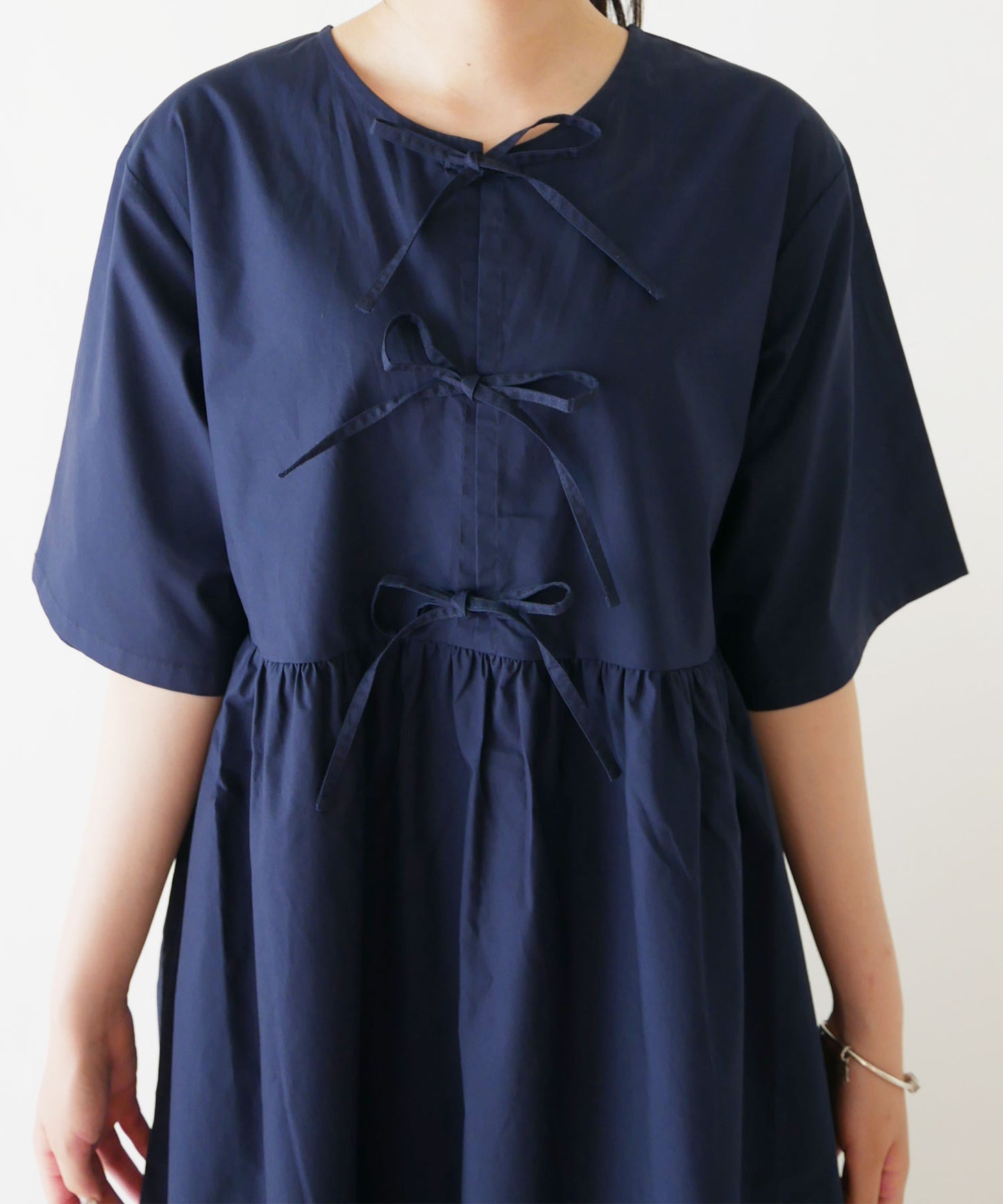 刺繍入りコットンブロード前リボンワンピース