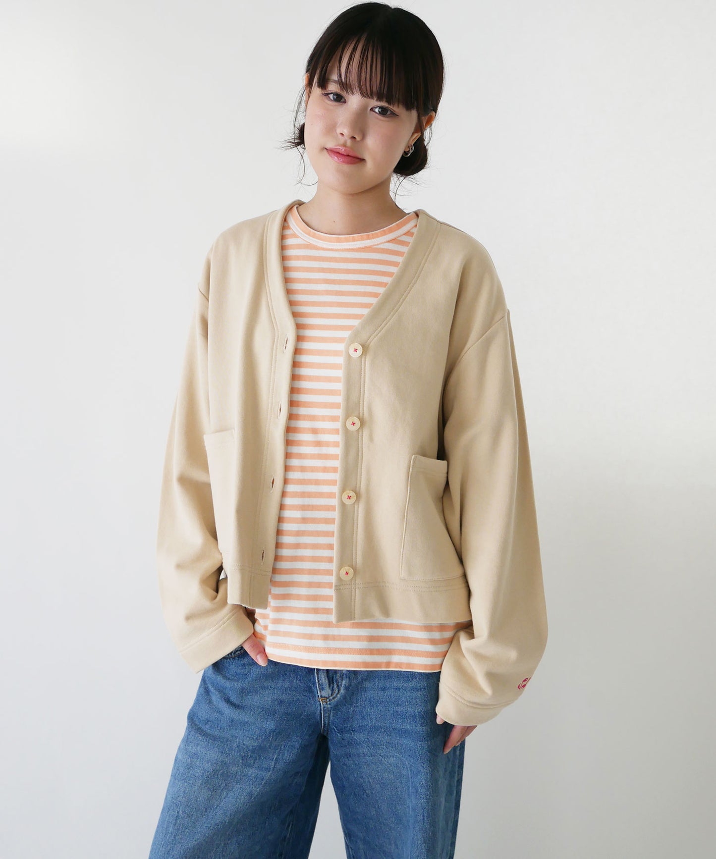 刺繍入り天竺ボーダー長袖Tシャツ(ユニセックス)