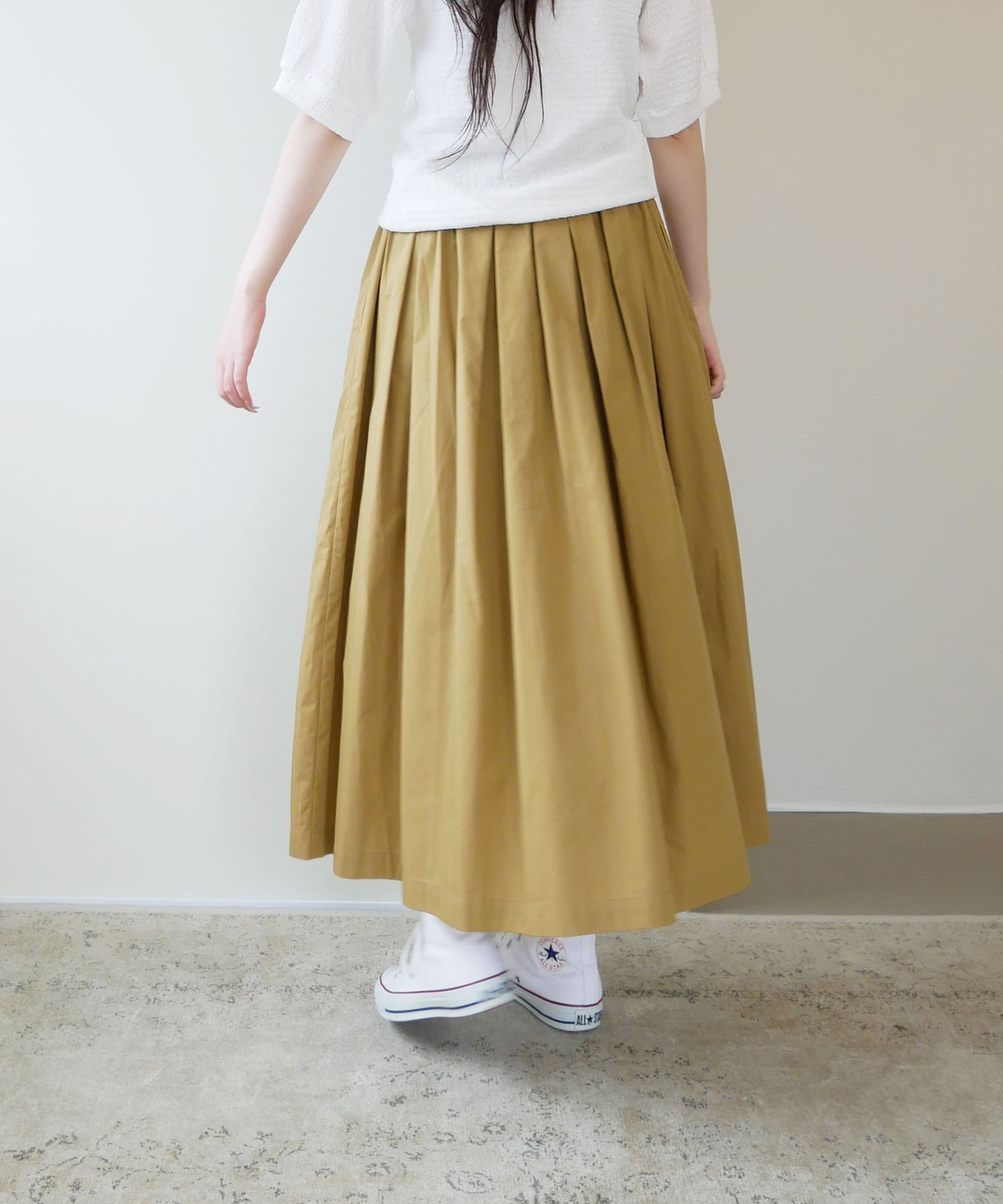 刺繍入りコットンブロードタックギャザースカート